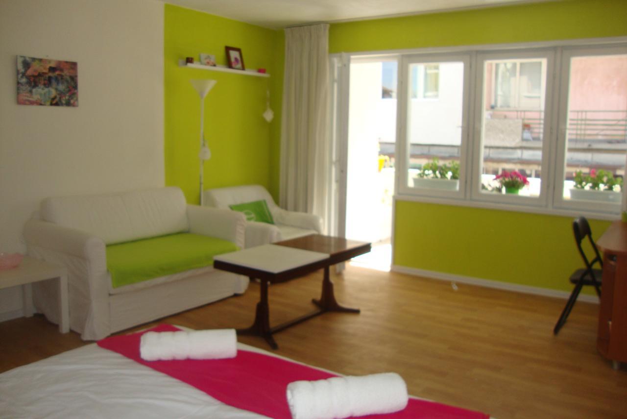 Guest Rooms Colours Kazanlak Exterior photo