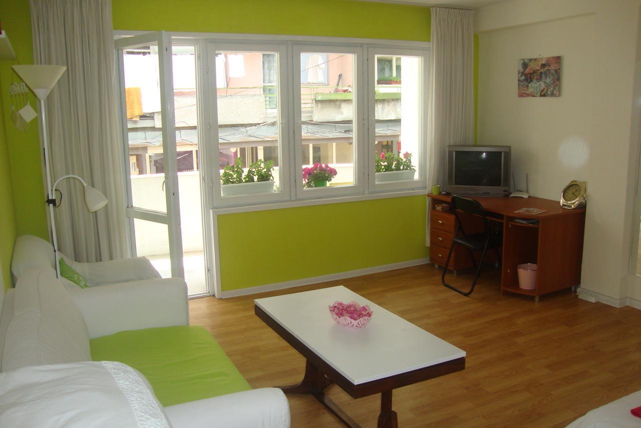 Guest Rooms Colours Kazanlak Exterior photo