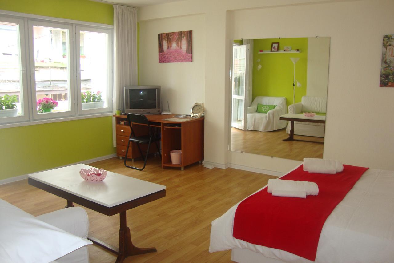 Guest Rooms Colours Kazanlak Exterior photo